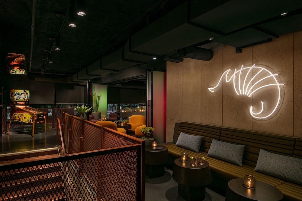 Moxy Downtown Los Angeles - photo 4