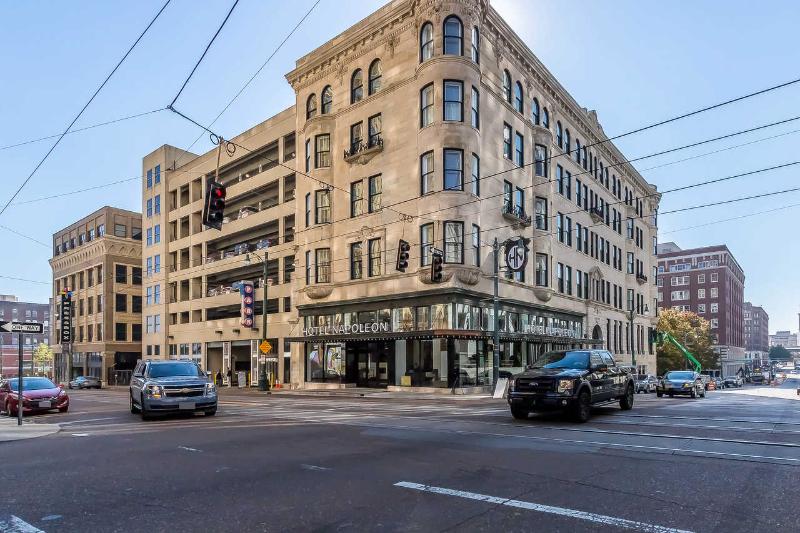 voco Hotel Napoleon Memphis by IHG — 4-Star Luxury Hotel in Memphis, United States