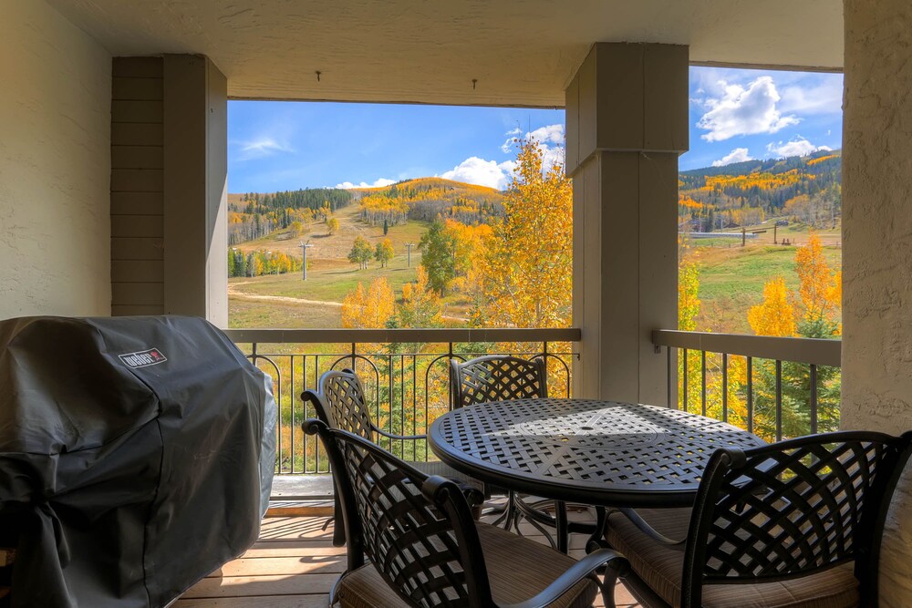Highlands Slopeside by East West Hospitality - photo 292