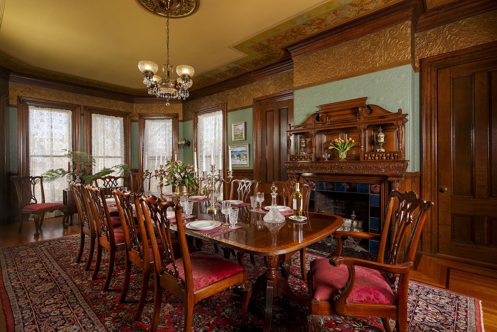 The Lady Mary Inn - photo 28