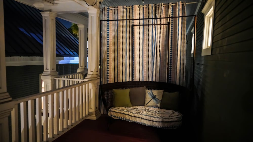 Isetta Inn - photo 110