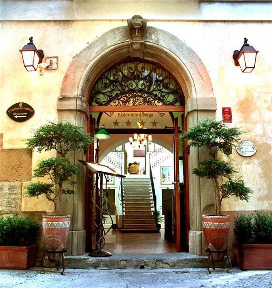 La Casa Di Gianna — 4-Star Luxury Hotel in Gerace, Italy