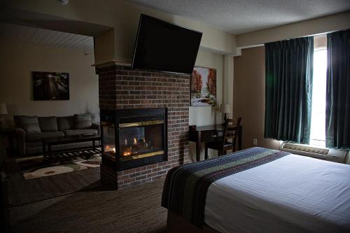 McCoy's Inn - photo 41