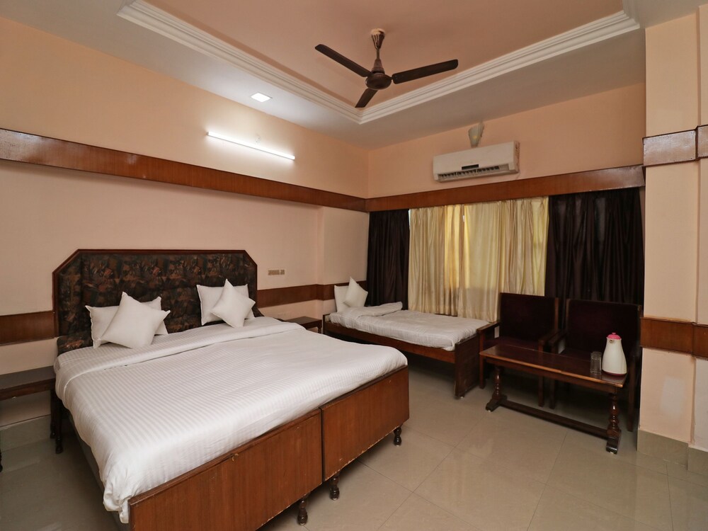 Spot On 37002 Hotel Natraj in Bilaspur, India