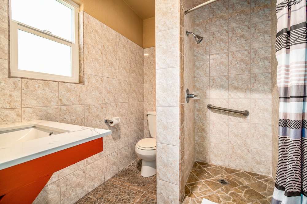 Geneva Motel - photo 17