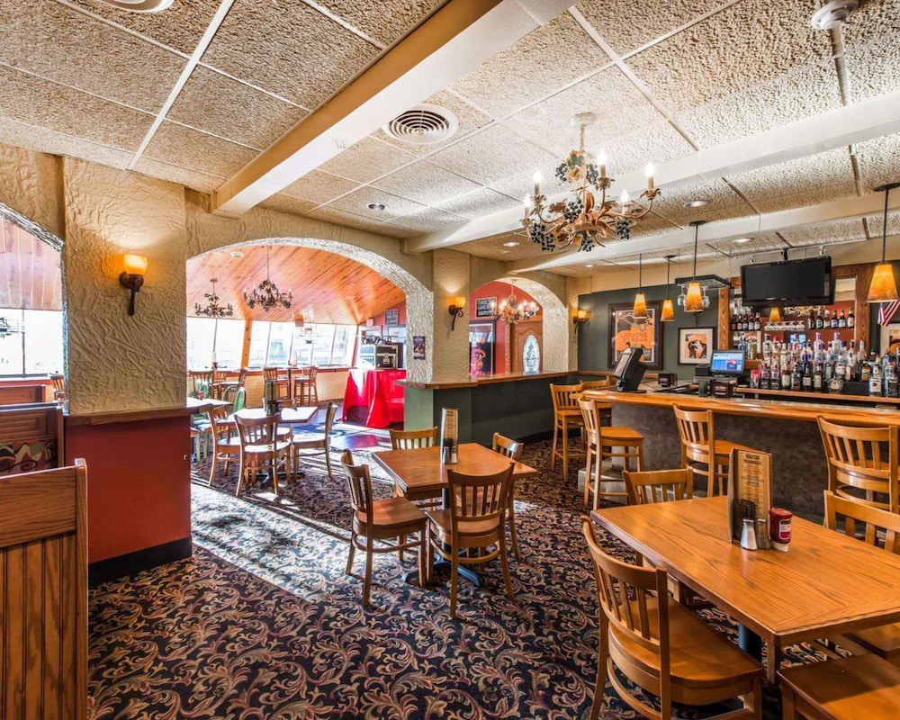 Quality Inn & Suites Erie near Casino - photo 44