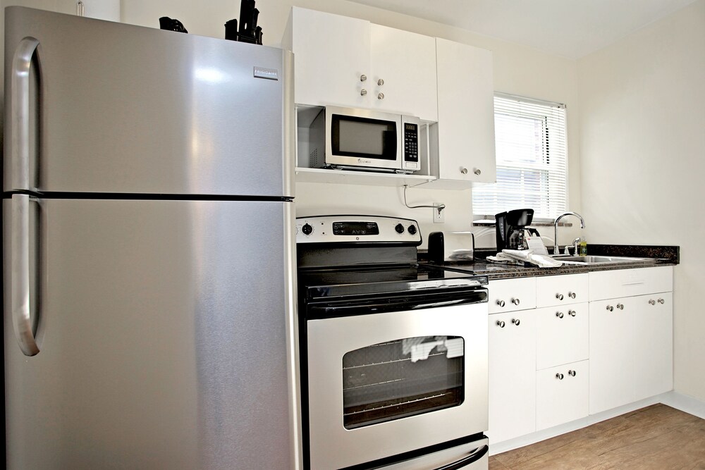 Shadyside Inn All Suites Hotel - photo 26