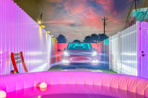 Smart Tiny House Garden — 4-Star Luxury Hotel in Miami Gardens, United States