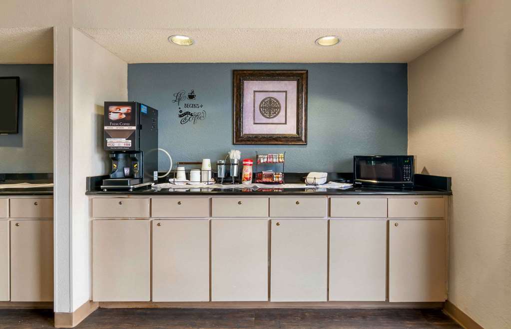 Extended Stay America Suites Kansas City Airport Tiffany Spr - photo 9