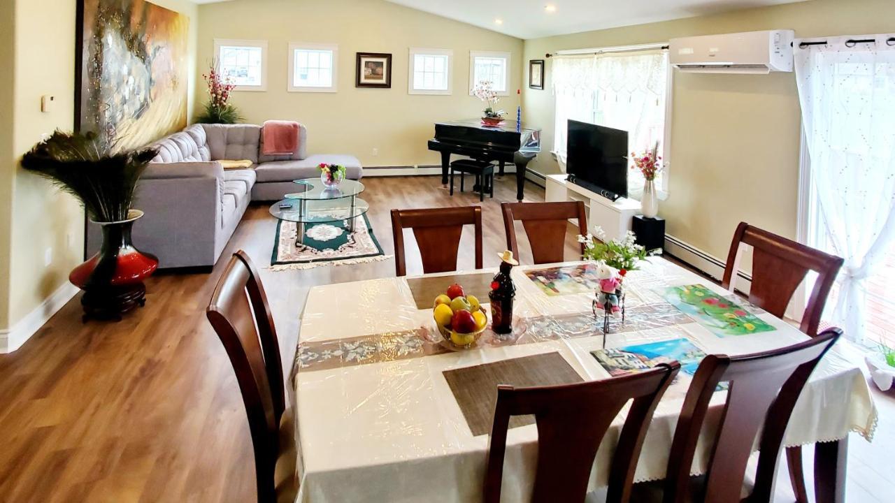 M&Y Warm Inn in Stratford, Canada