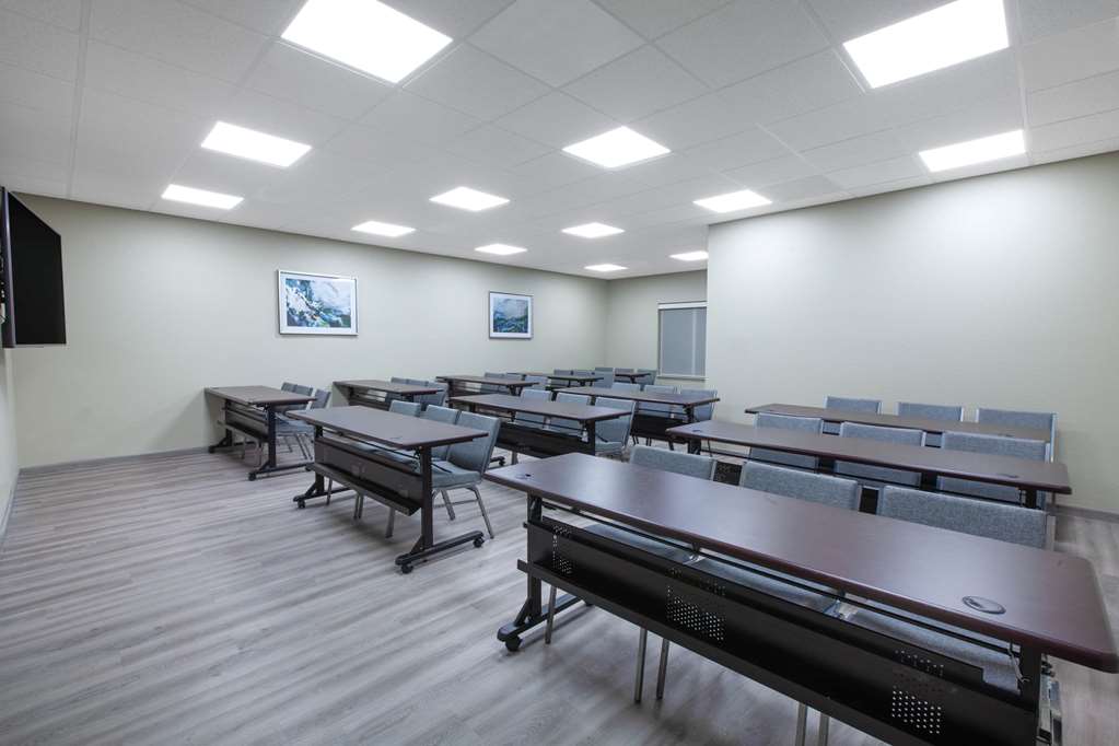 Hawthorn Extended Stay by Wyndham Odessa - photo 14