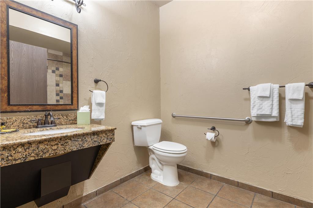 Best Western Plus Cimarron Hotel & Suites - photo 48