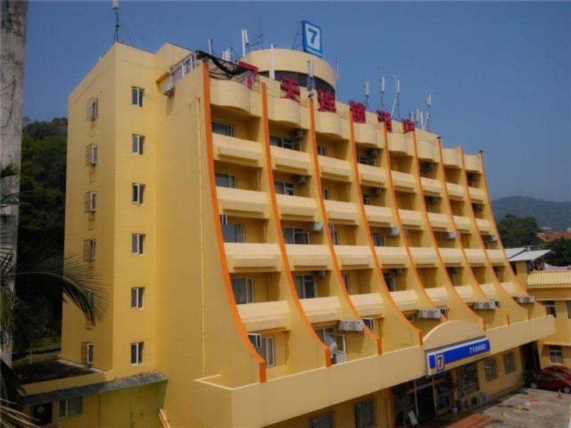 7 Days Premium - carbon neutral hotel in Anshun