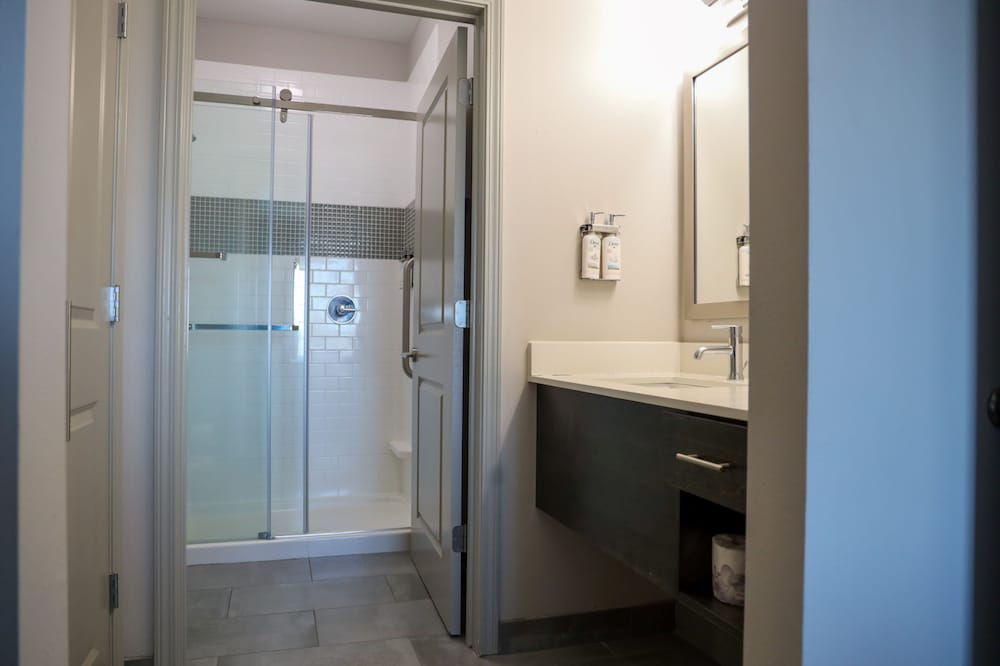Staybridge Suites Lake Charles by IHG - photo 26
