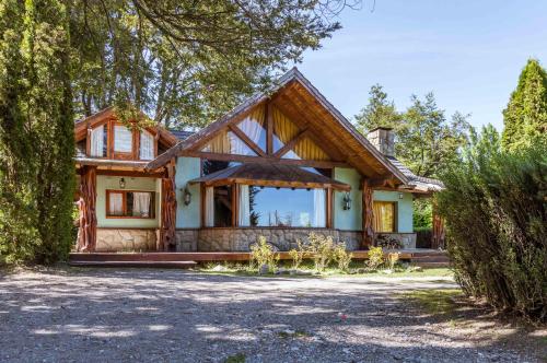 BOG Casa Glorieta casa 4 cuartos — 4-Star Luxury Hotel in Villa La Angostura, Argentina