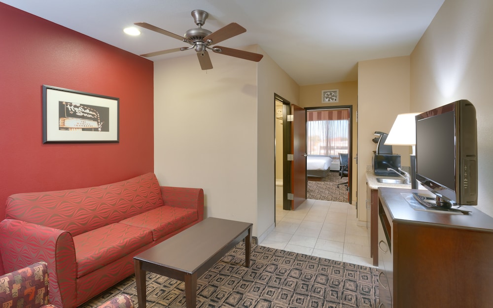 Holiday Inn Hotel & Suites Salt Lake City Airport West by IHG - photo 16