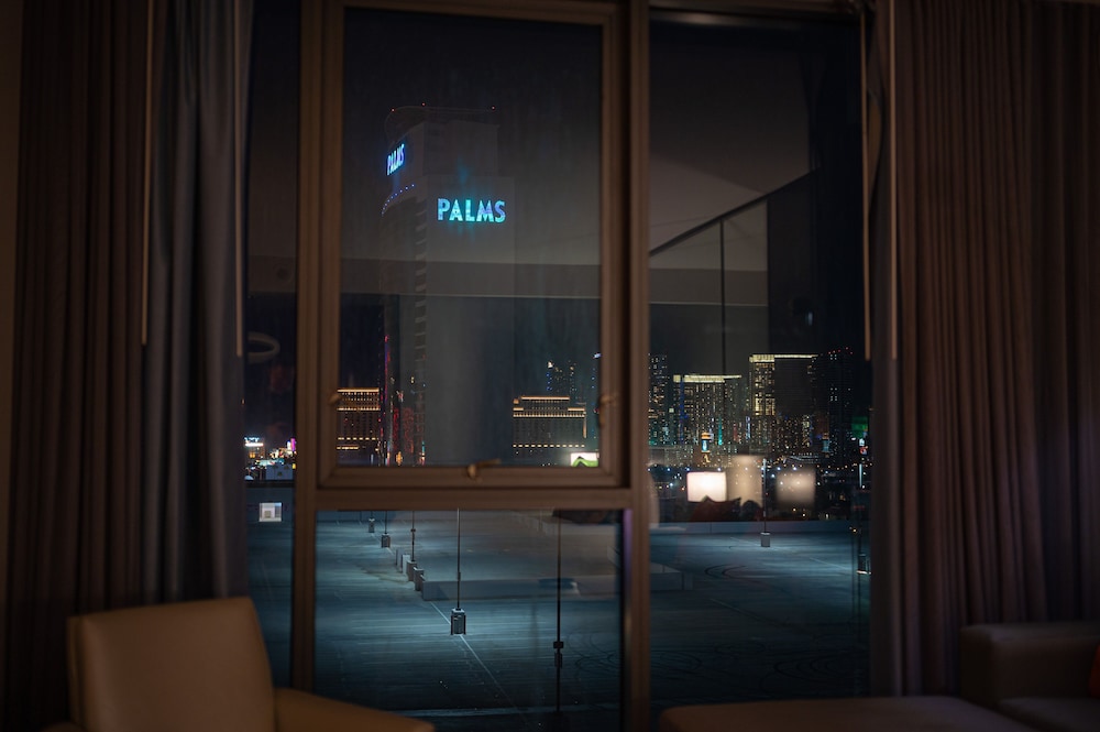 StripViewSuites at Palms Place Penthouses - photo 31