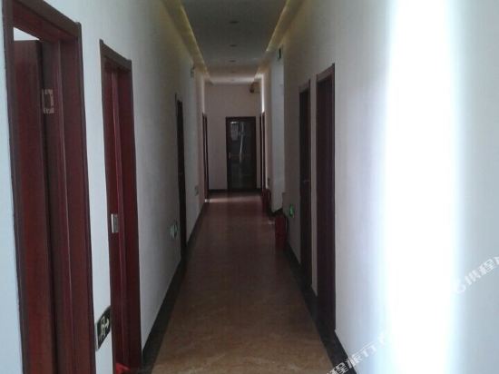 Baoding Yixian Lejia Hotel in Baoding, People's Republic of China