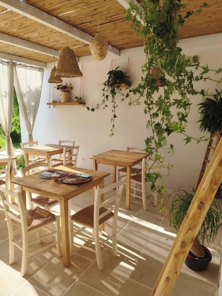 Giardino D Oriente Rooms Suites — Otranto