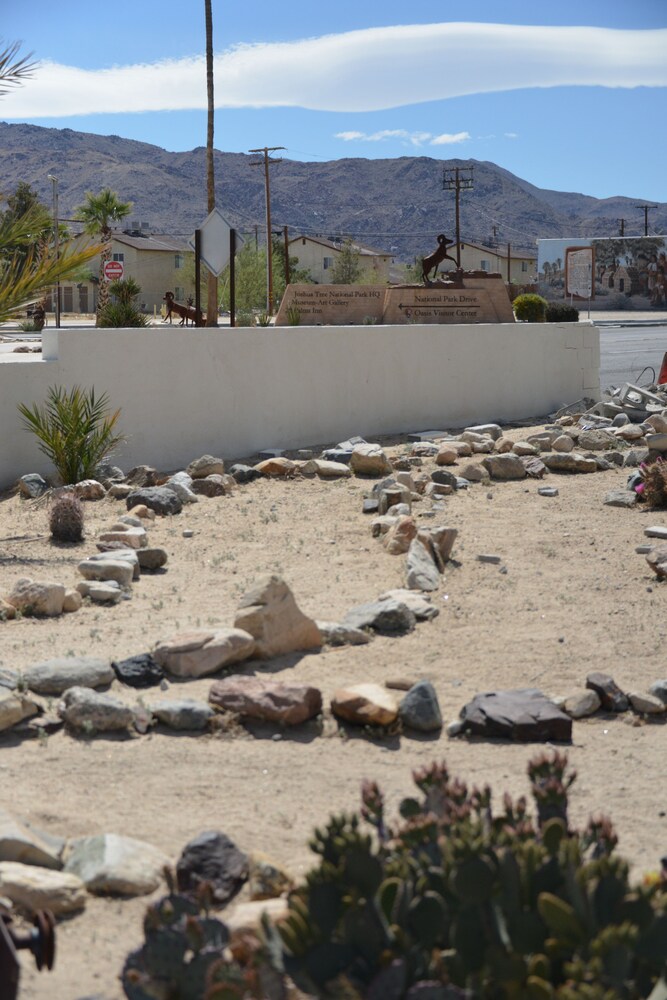 Mojave Trails Inn and Suites - photo 30