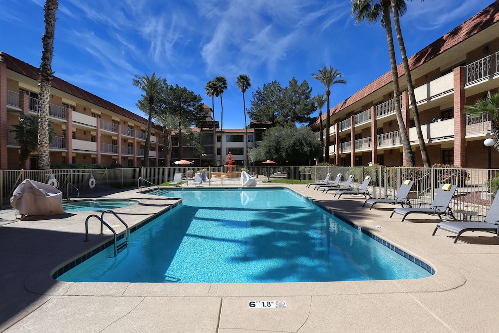 DoubleTree Suites by Hilton Tucson Airport - photo 26
