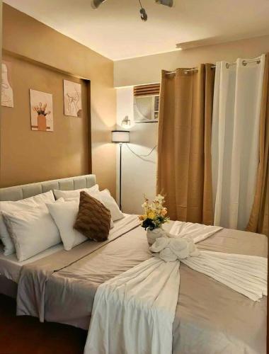 Serene View 2br Camella Northpoint With Balcony Overlooking Garden Clubhouse 5th Floor — Davao
