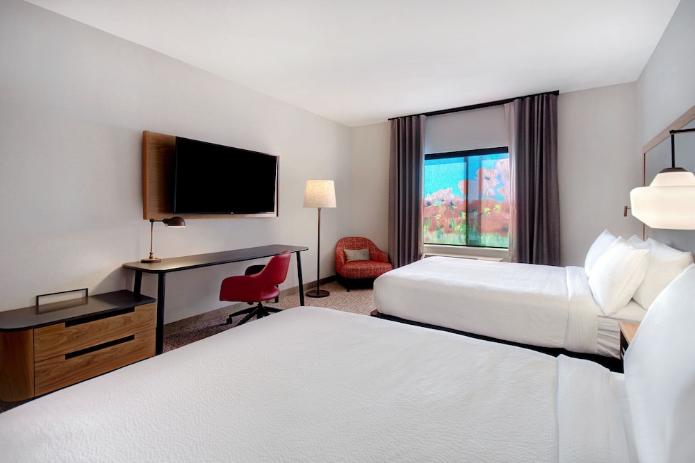 Fairfield by Marriott Inn & Suites Lancaster Palmdale - photo 10