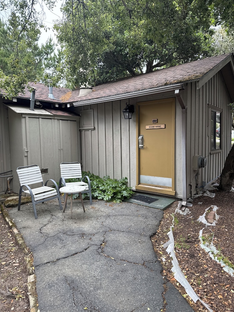 Carmel Resort Inn - photo 129