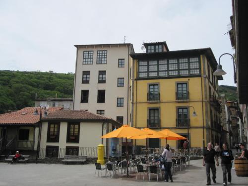 La Refierta Apartamentos 18001445 — Cangas Del Narcea