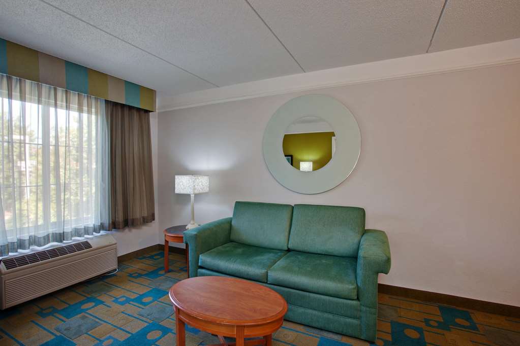 La Quinta Inn & Suites by Wyndham Winston Salem - photo 38