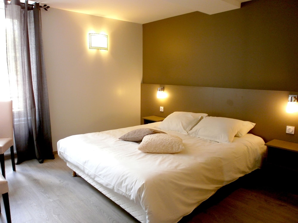 Hôtel de France — hotel in Isigny-Sur-Mer