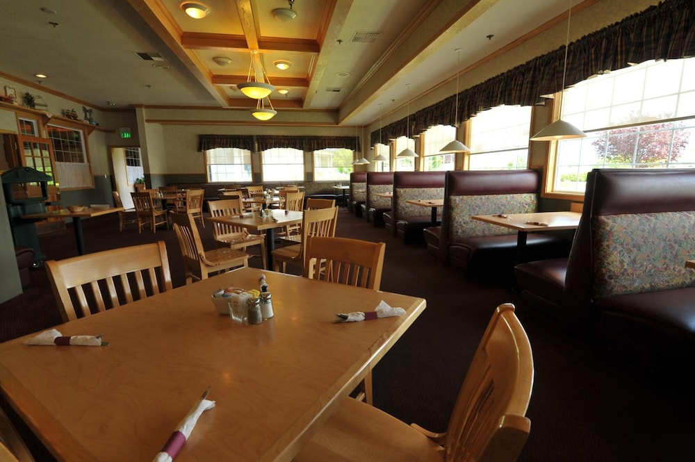 Shilo Inn Suites Hotel Nampa Suites Idaho - photo 17