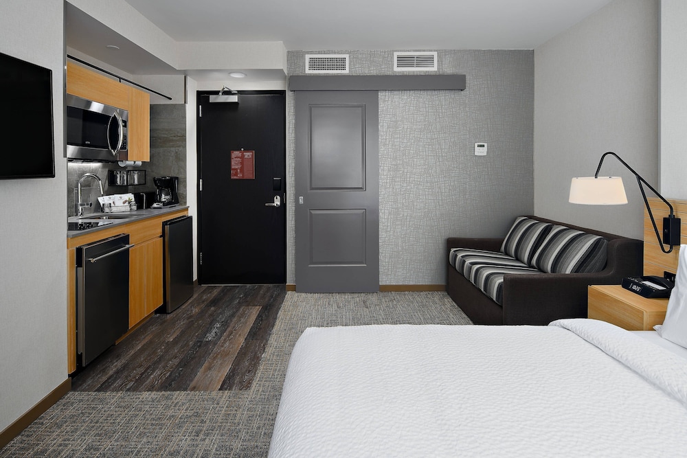 TownePlace Suites by Marriott New York Manhattan - photo 13