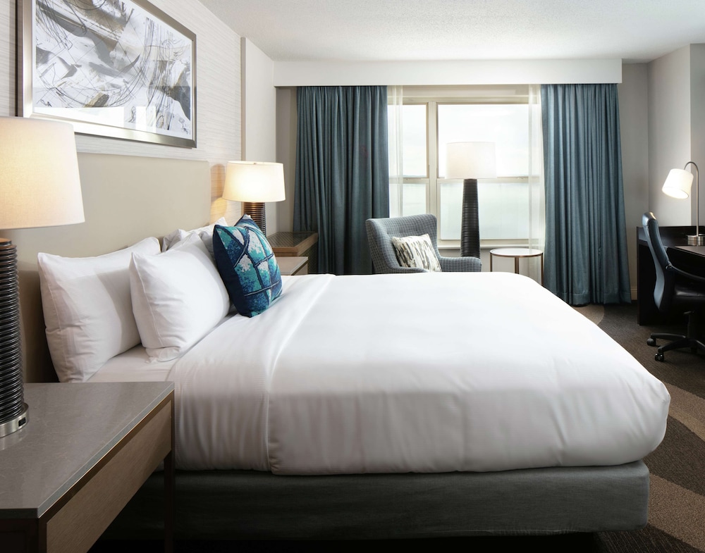 Hilton Madison Monona Terrace - photo 12