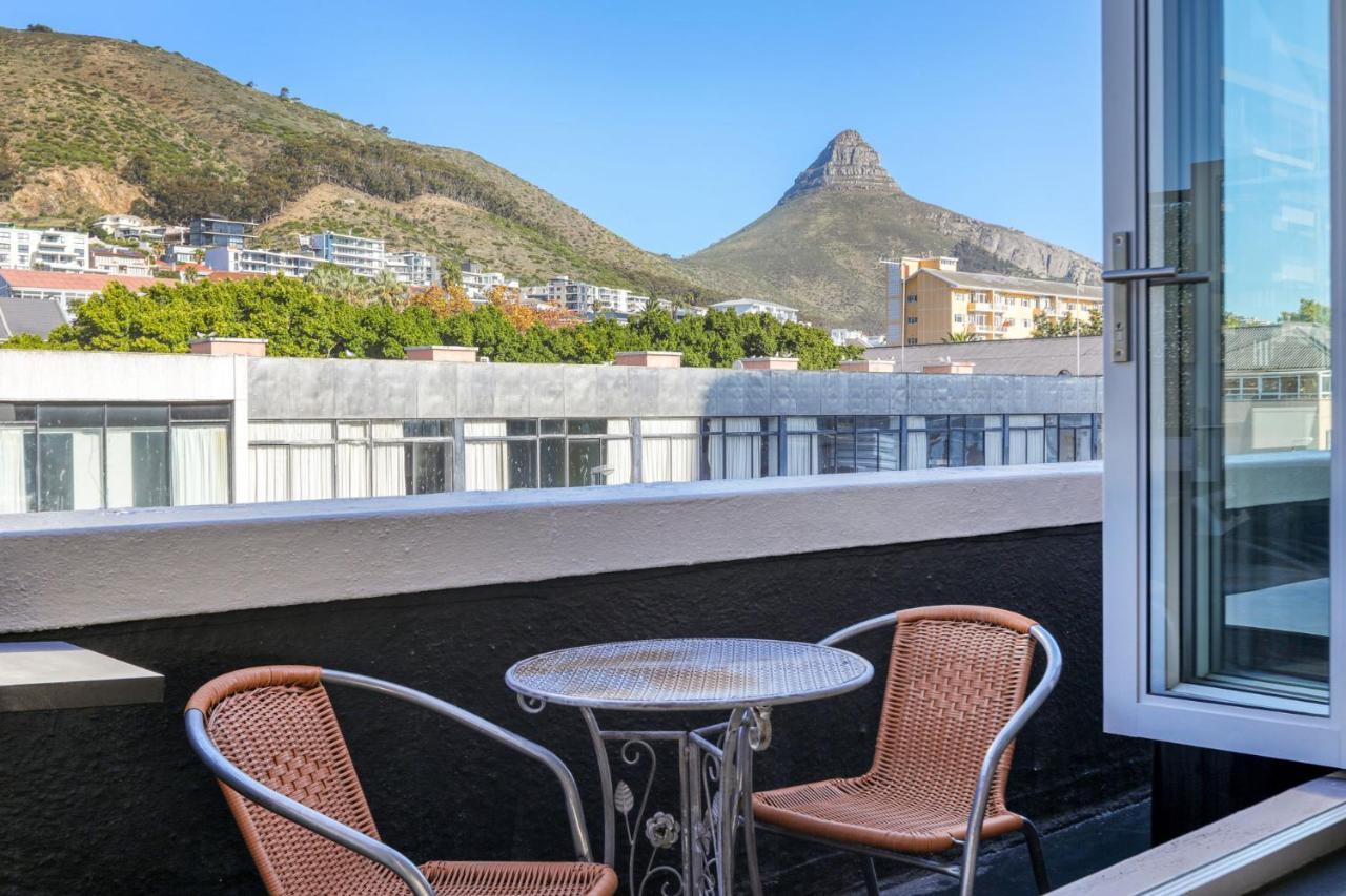 Backup Power Trendy 2 Bed Balcony Apartment