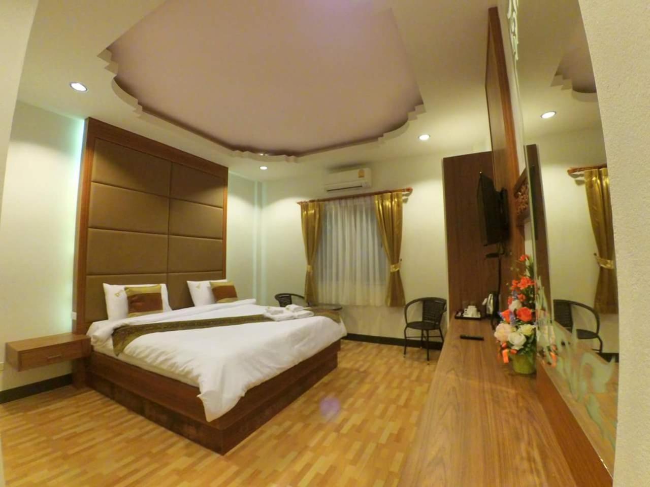 Dusita Grand Resort in Hat Yai, Thailand