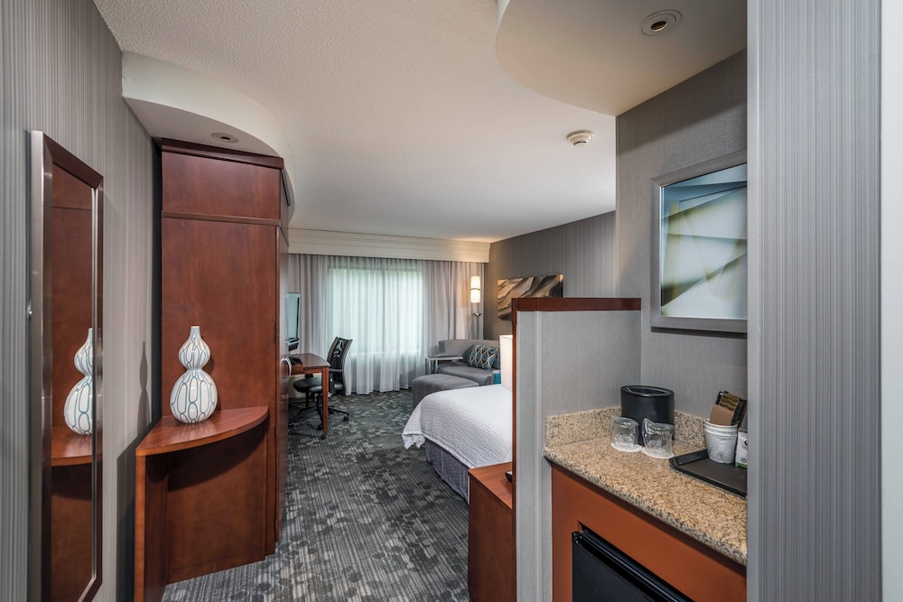 Courtyard by Marriott Bangor - photo 7