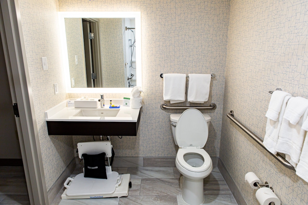 Holiday Inn Express Columbus Dublin by IHG - photo 30