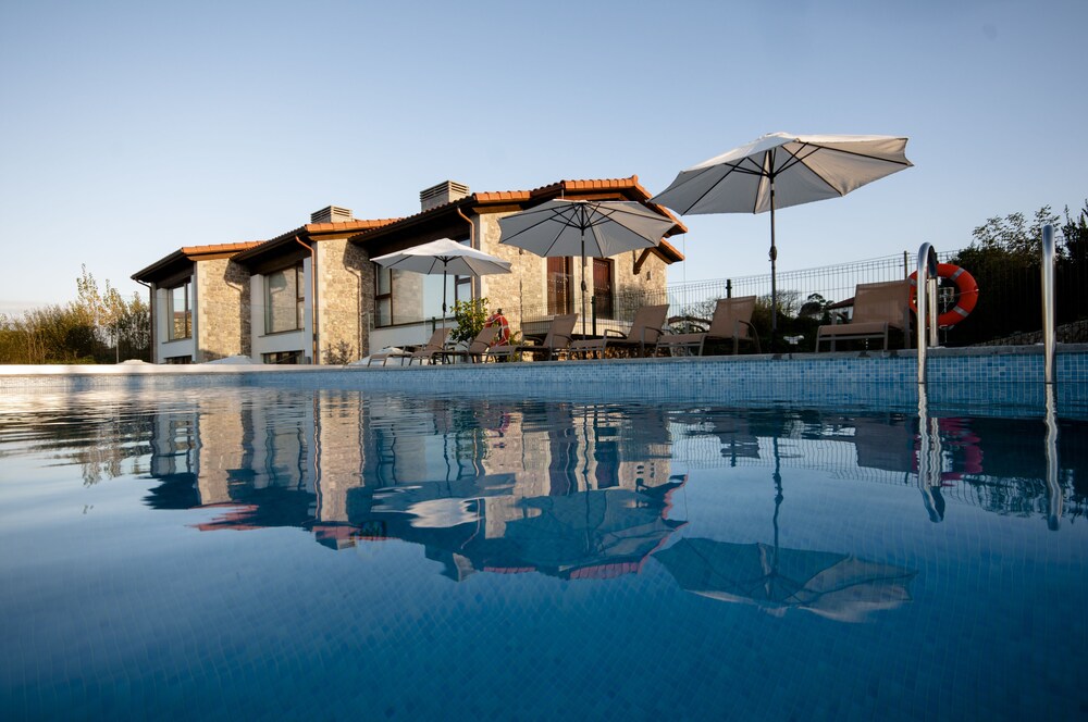 Bufones De Pria — carbon neutral stay, Llanes