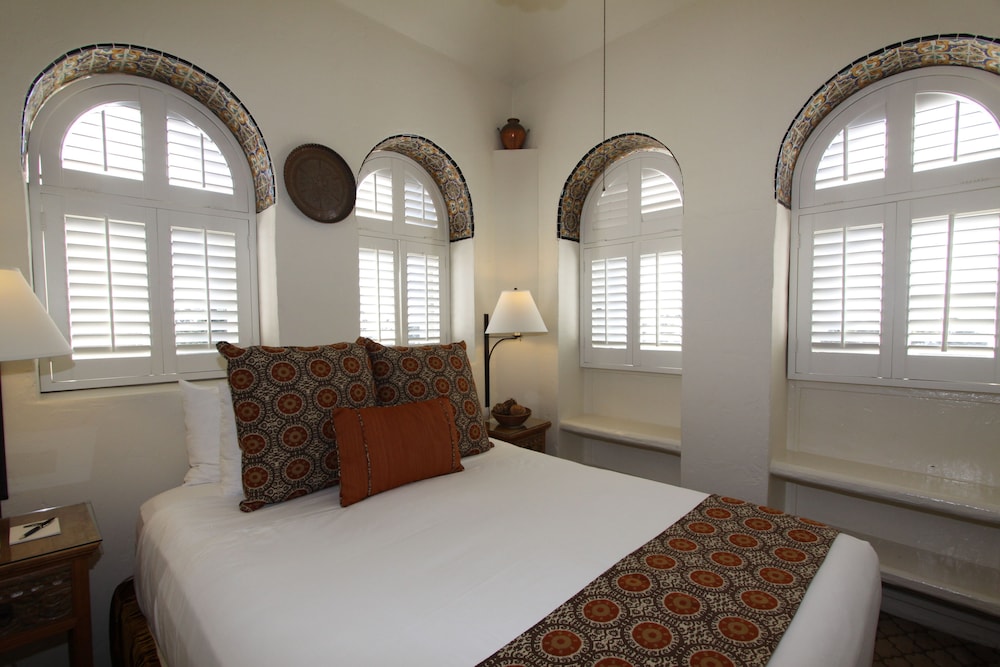 Cypress Inn - photo 41