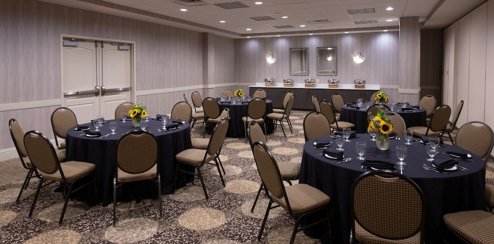 Hilton Garden Inn Philadelphia Ft. Washington - photo 39