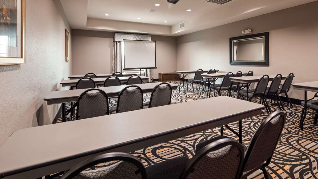 Best Western Plus Kenedy Inn - photo 14