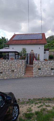 Tenkes hegyi Vendégház in Siklos, Hungary