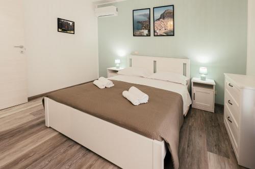 Sarahouse relax a due passi dal mare — 4-Star Luxury Hotel in Cefalu, Italy