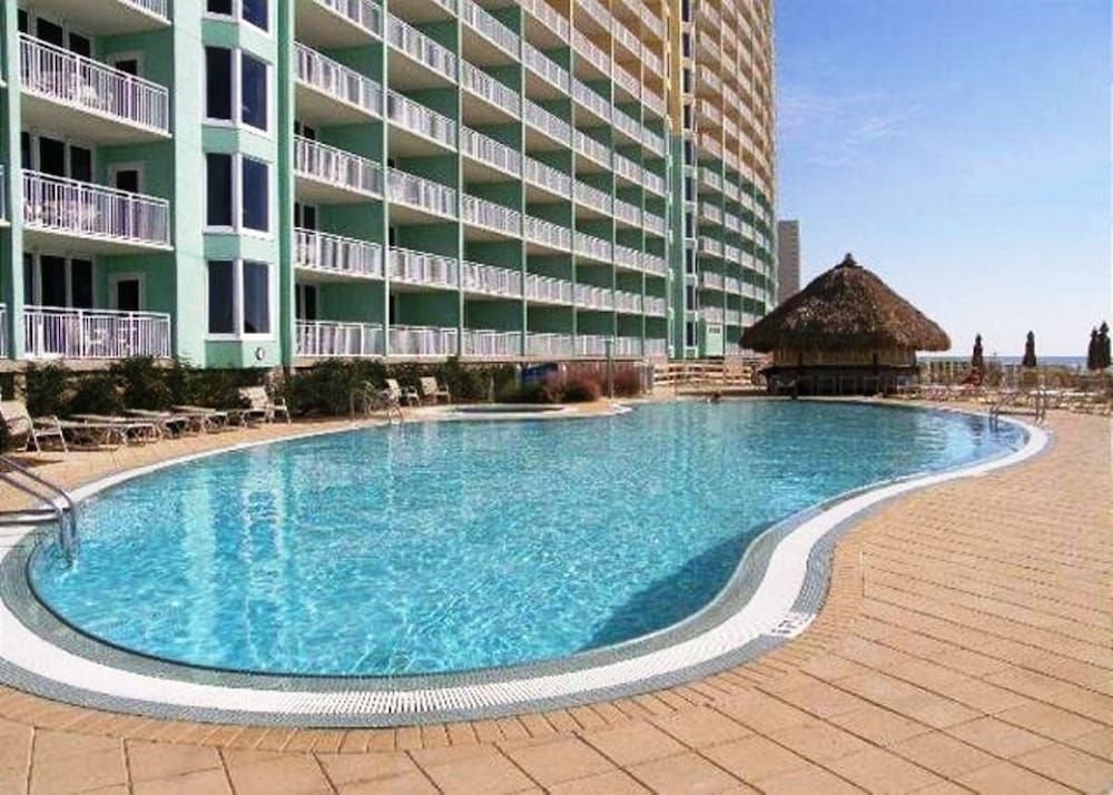 Emerald Beach 1130 210139 by RedAwning — 4-Star Luxury Hotel in Panama City Beach, United States