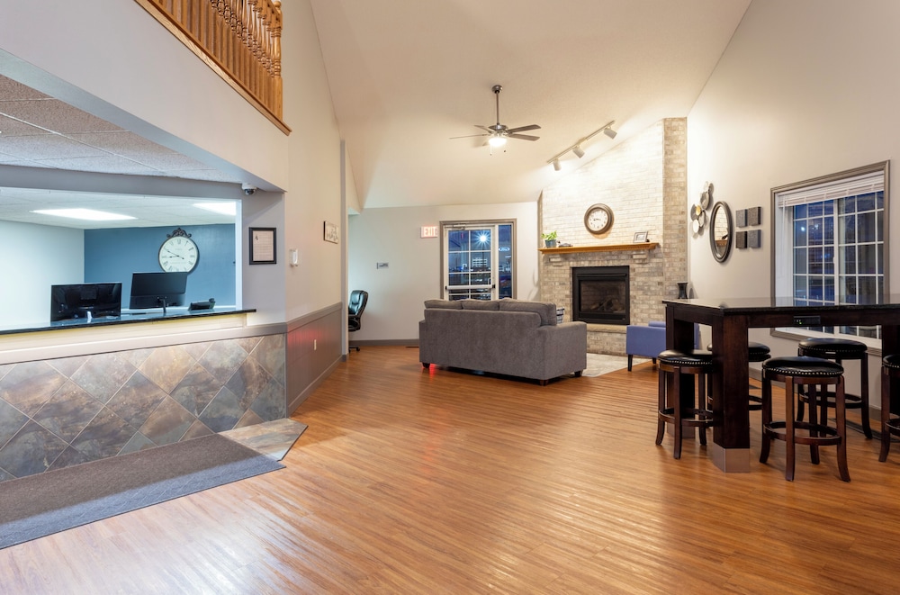 Paynesville Inn And Suites - photo 3