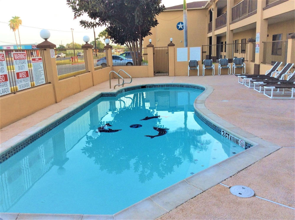 Texas Inn Weslaco - photo 49