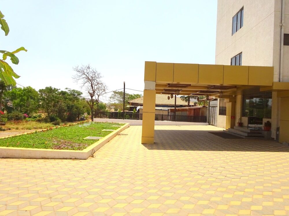 Hotel Kansar Palace