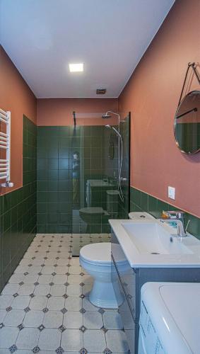 Chic Abanotubani Apt Prime Location By Wehost