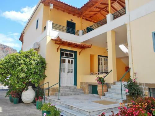 Costa Rini Hotel - carbon neutral hotel in Leonidio